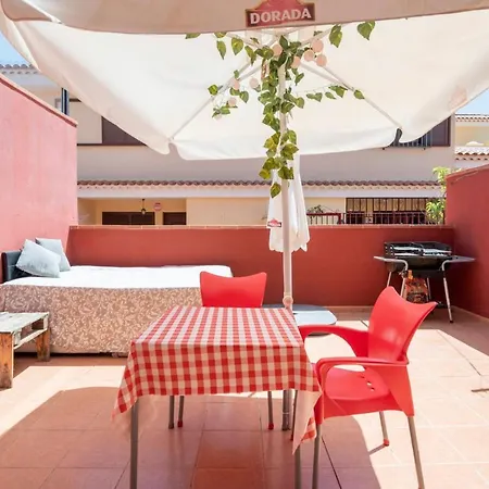 Guest house Private With Bathroom And Big Terrace Just For *